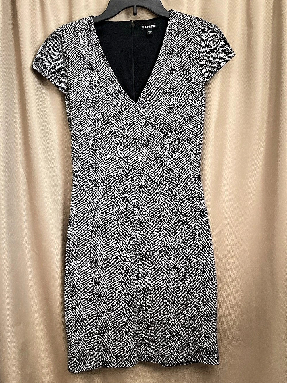EXPRESS Abstract V-Neck Mini Dress Size Small